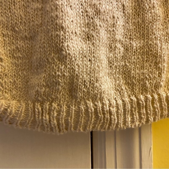 pink Republic Juniors Medium Cross Sweater - Picture 12 of 13